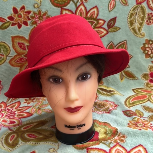 Vintage red wool hat - Picture 5 of 13